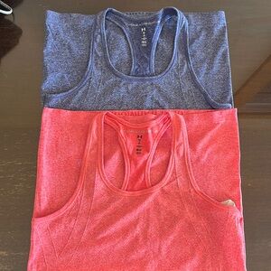 Under Armour tanks